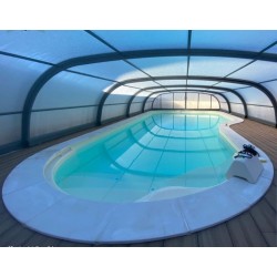 Cerramiento de piscina Cintrè Telescopic Shelter Malta listo para instalar para piscina 900x450