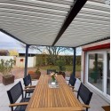 Pergola bioclimatica Habrita 21,5 m2 Alluminio antracite e tetto con doghe ecru